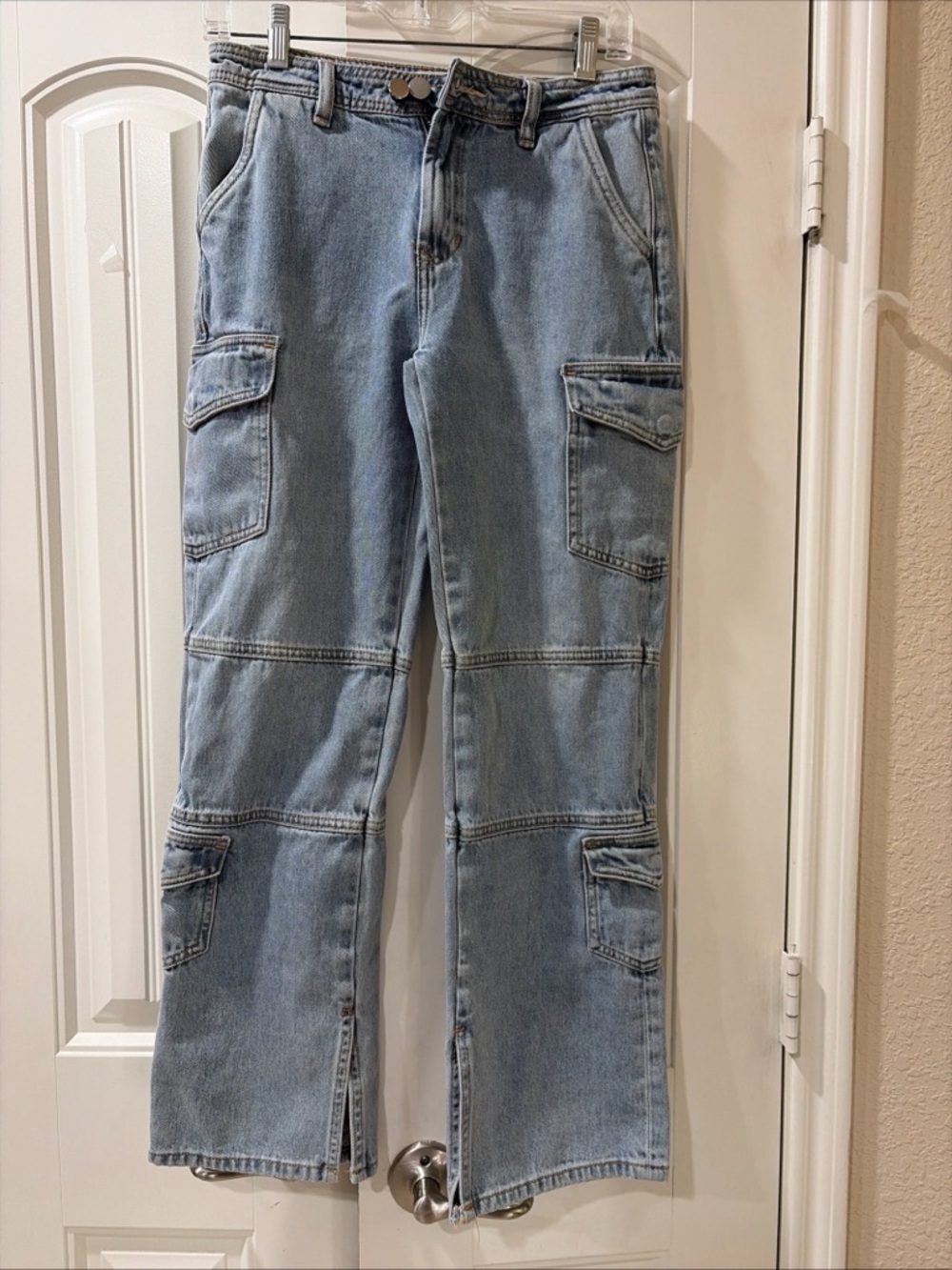 Dear John cargo jeans with lots of pockets. Size 25.